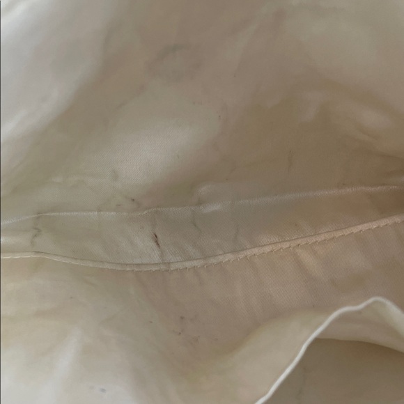 Chic Beaded Clutch in Cream - Picture 5 of 16